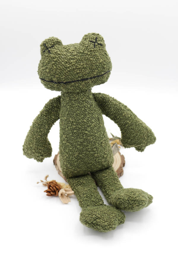 doudou pour chien grenouille peluche pour chien minimaliste