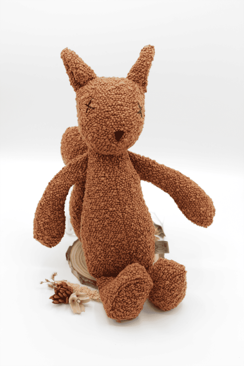 doudou pour chien écureuil peluche pour chien minimaliste